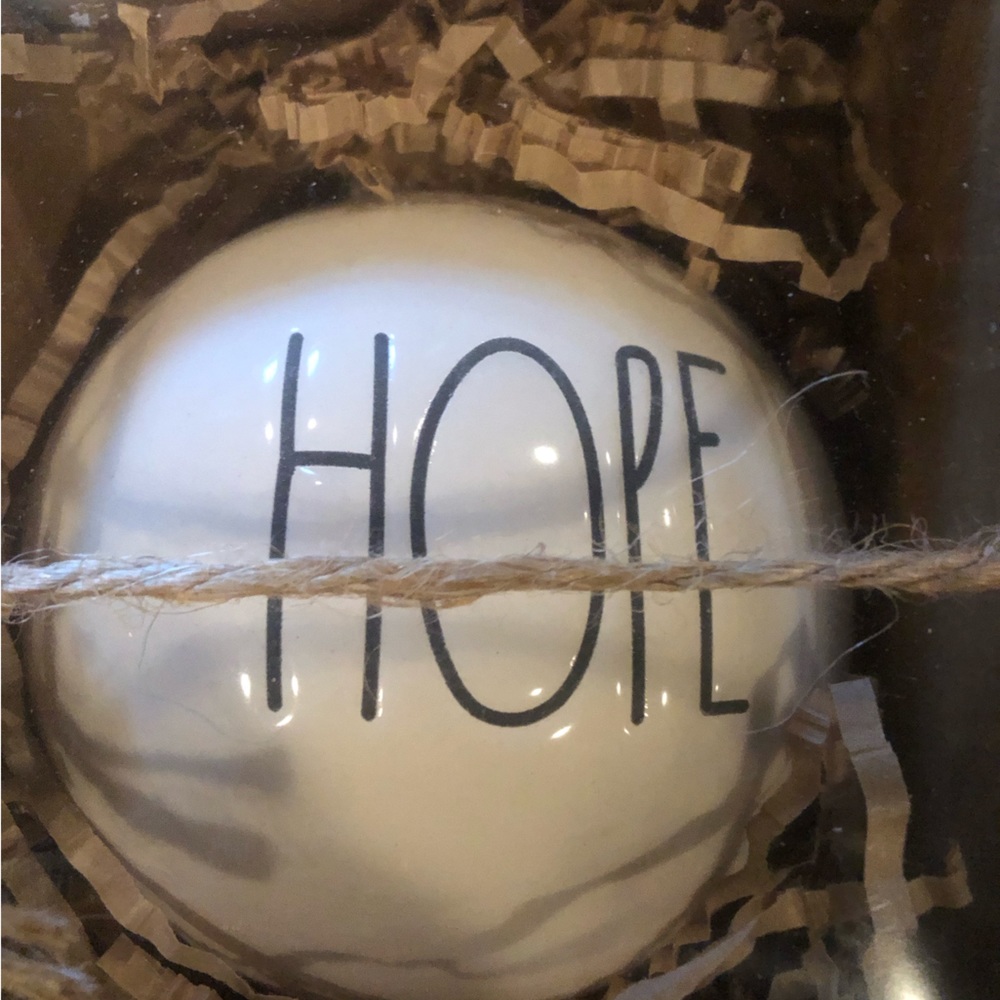 Rae Dunn set of 3 ornaments wish, believe, hope - Picture 4 of 5